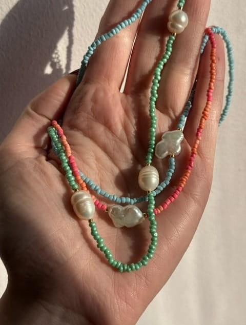 NASZYJNIK AMULETS NATURALNE NIEREGULARNE PERŁY