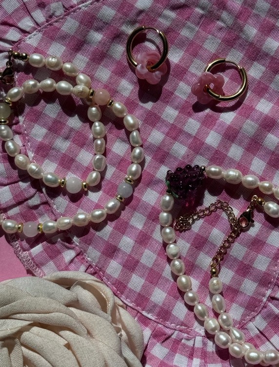 NASZYJNIK JASMINE NATURALNE PERŁY I JEŻYNA